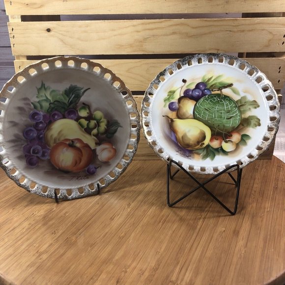 Set Of 2 Vintage UCAG CO. Hand Painted In Japan Porcelain Fruit Plates 8" Signed - Picture 2 of 7